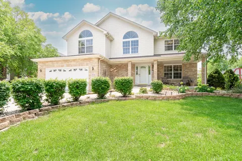 16541 W Split Rail Dr, Lockport, IL 60441