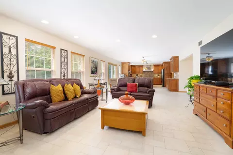 16541 W Split Rail Dr, Lockport, IL 60441 photo 8