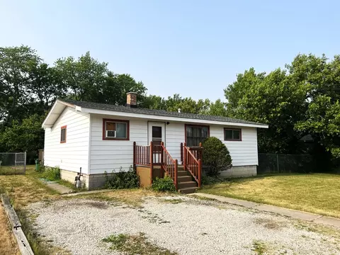 6428 W 84th St, Burbank, IL 60459