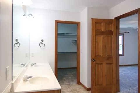 8 Valley Brook Ct, Bloomington, IL 61704 photo 34