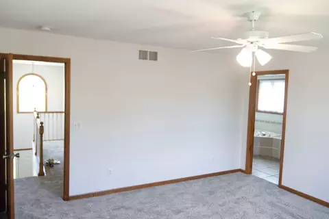 8 Valley Brook Ct, Bloomington, IL 61704 photo 30