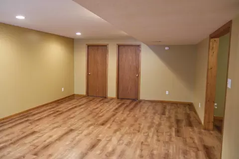8 Valley Brook Ct, Bloomington, IL 61704 photo 22