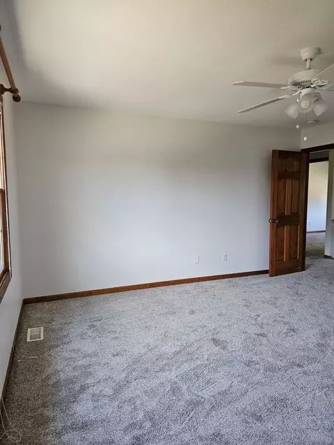 8 Valley Brook Ct, Bloomington, IL 61704 photo 37