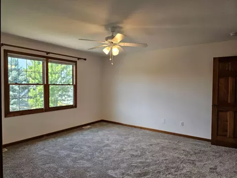 8 Valley Brook Ct, Bloomington, IL 61704 photo 28