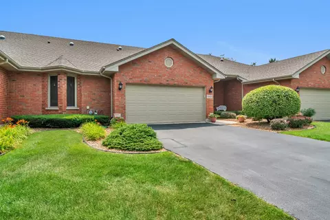 10405 San Luis Ln, Orland Park, IL 60467