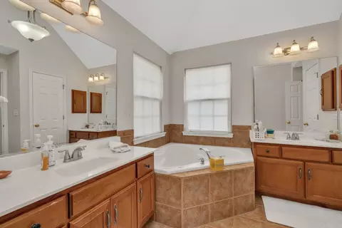 13539 Rockefeller Cir, Plainfield, IL 60544 photo 16