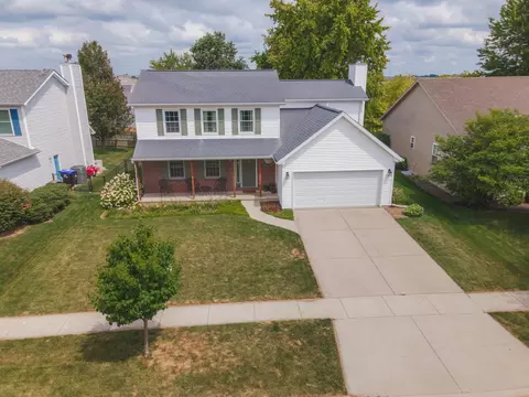 8 Joslin Ct, Bloomington, IL 61704