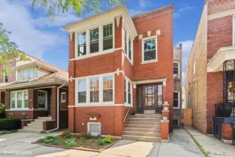 3851 N Leavitt St, Chicago, IL 60618
