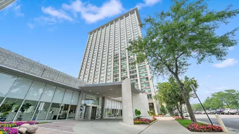 3600 N Lake Shore Dr #1025, Chicago, IL 60613