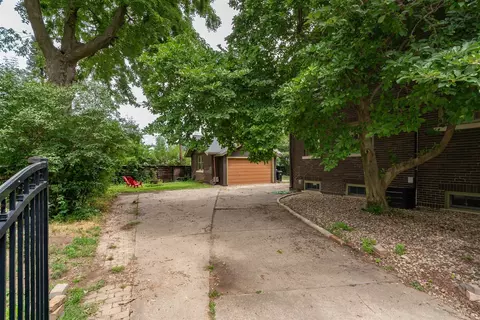 1230 E Washington St, Bloomington, IL 61701 photo 35