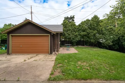 1230 E Washington St, Bloomington, IL 61701 photo 40
