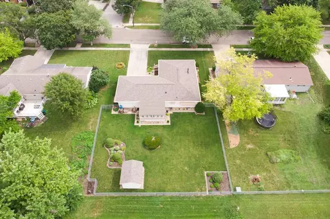 701 Broadmoor Dr, Bloomington, IL 61704 photo 37