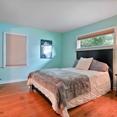 883 Webster Ln, Des Plaines, IL 60016 photo 7
