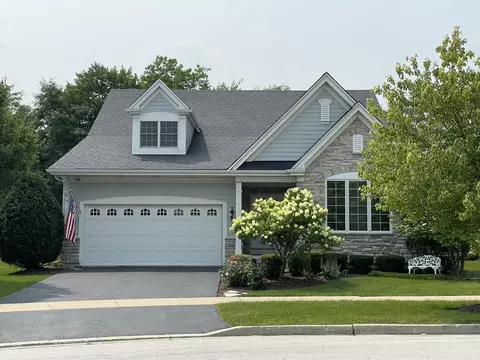 1 N636 Fisher Ln, Winfield, IL 60190