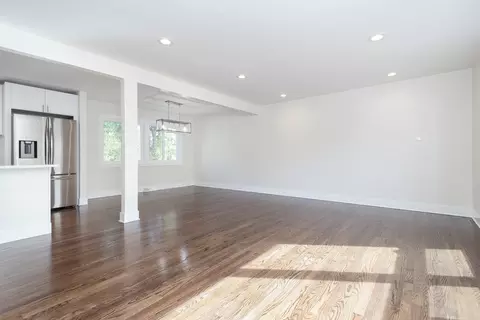 601 Pine St, Deerfield, IL 60015 photo 4