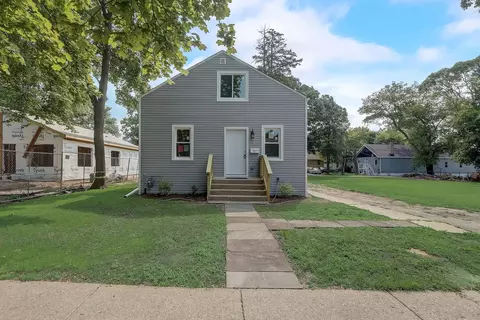 1427 Seymour Ave, North Chicago, IL 60064
