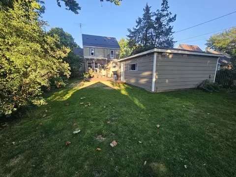 225 S Commonwealth Ave, Aurora, IL 60506 photo 13