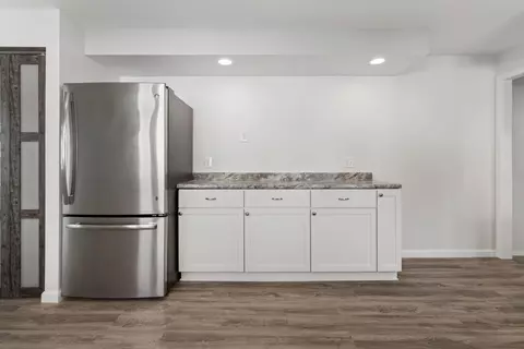 208 E Maple St, Ogden, IL 61859 photo 9