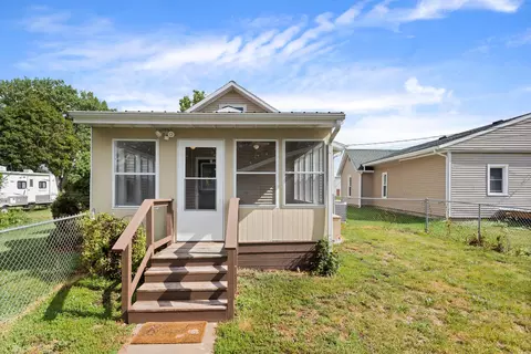 208 E Maple St, Ogden, IL 61859 photo 25