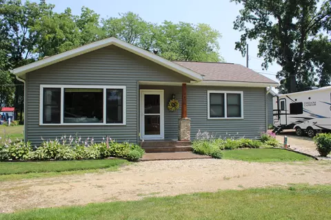 1420 Blodgett Ln, Delavan, WI 53115