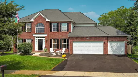 870 Napa Ln, Aurora, IL 60502