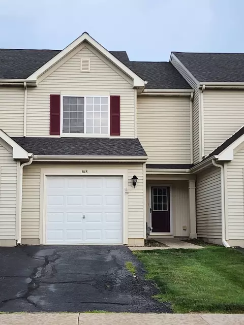 618 Caleb Dr #618, Ottawa, IL 61350