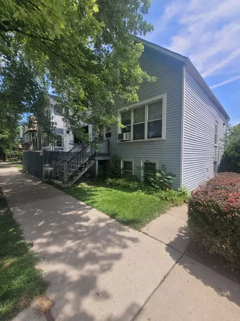 3025 N Elbridge Ave, Chicago, IL 60618