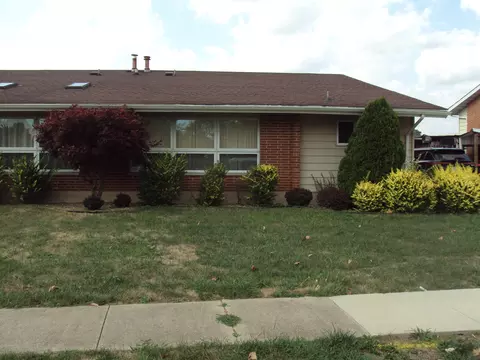 1407 Fairway Dr, Rantoul, IL 61866