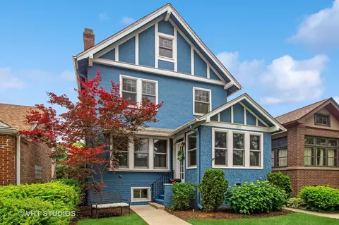 2611 W Wilson Ave, Chicago, IL 60625