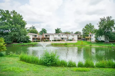 903 N Linden St #7, Normal, IL 61761