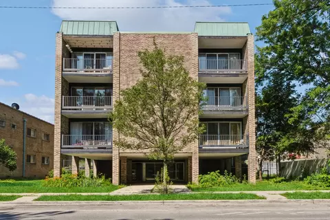 4136 N California Ave #103, Chicago, IL 60618