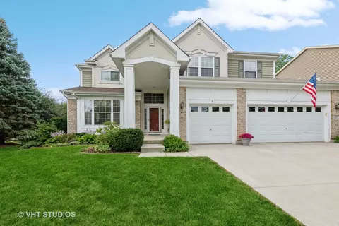 271 Baltusrol Dr, Vernon Hills, IL 60061