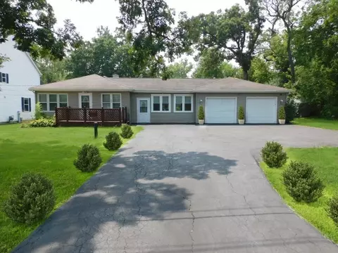 1419 Main Street Rd, Spring Grove, IL 60081