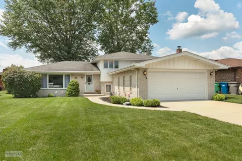 15266 Orchid Ln, Orland Park, IL 60462