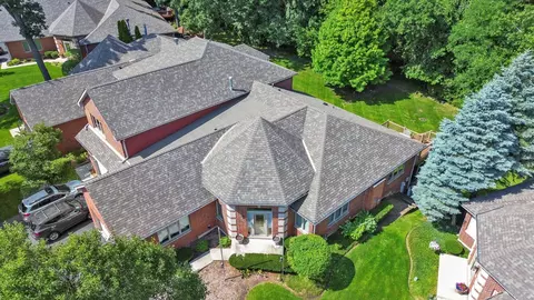 5 Billy Casper Ln, Midlothian, IL 60445 photo 3