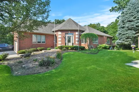 5 Billy Casper Ln, Midlothian, IL 60445 photo 2