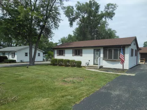 2431 Berry St, Joliet, IL 60435