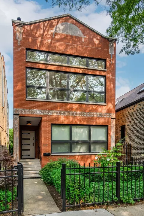 2121 N Racine Ave, Chicago, IL 60614