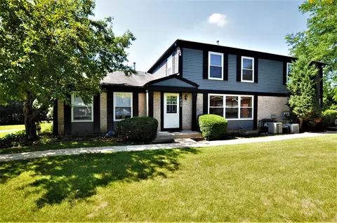 1428 Inverrary Ln #1428, Deerfield, IL 60015