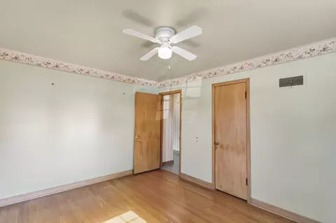 175 E Thacker St, Des Plaines, IL 60016 photo 7