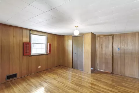 175 E Thacker St, Des Plaines, IL 60016 photo 14