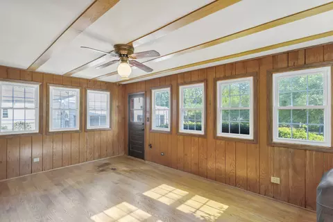 175 E Thacker St, Des Plaines, IL 60016 photo 12