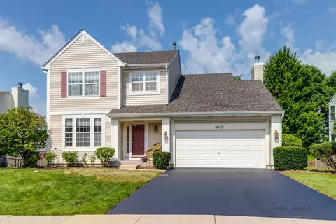 9845 Bedford Dr, Huntley, IL 60142