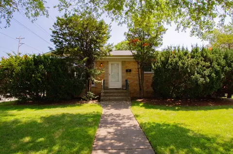 7741 Lowell Ave, Skokie, IL 60076