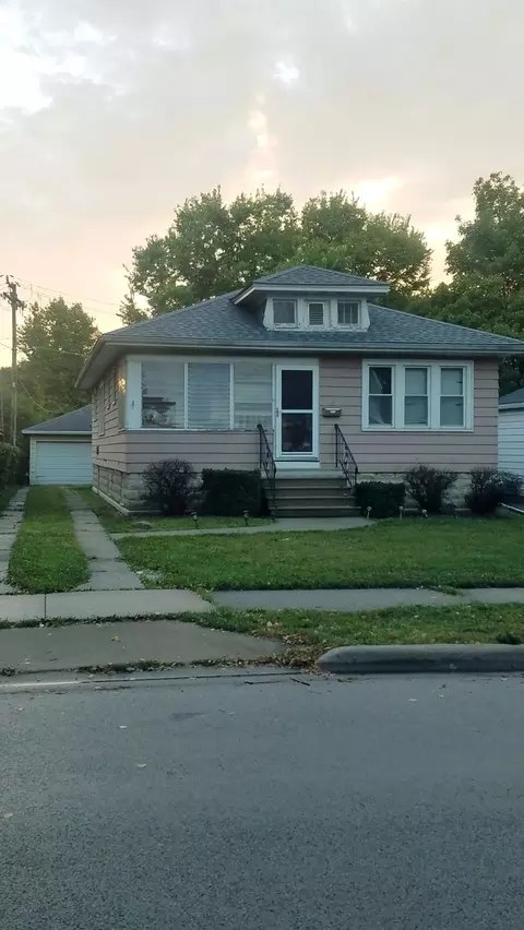 13 S May St, Joliet, IL 60436