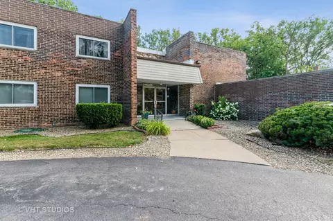 2807 Willow Rd #106, Homewood, IL 60430