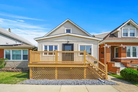 6240 W Berenice Ave, Chicago, IL 60634