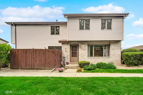 741 Bon Terre Rd, New Lenox, IL 60451