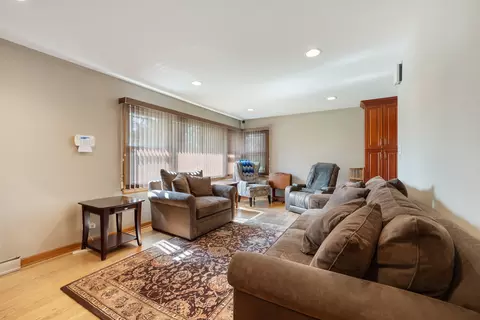 1030 Richard Ave, Berkeley, IL 60163 photo 4