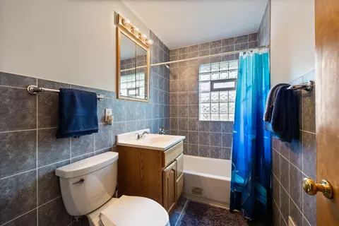 1030 Richard Ave, Berkeley, IL 60163 photo 7